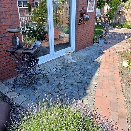 Ferienwohnung Lotta's Ferienhäuschen Emden Exterior foto
